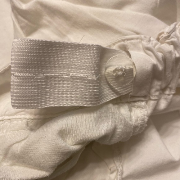 Y2K White Pants Woman’s Cargo Style. It has no label but I’m assuming it’s a S/M - Picture 9 of 16
